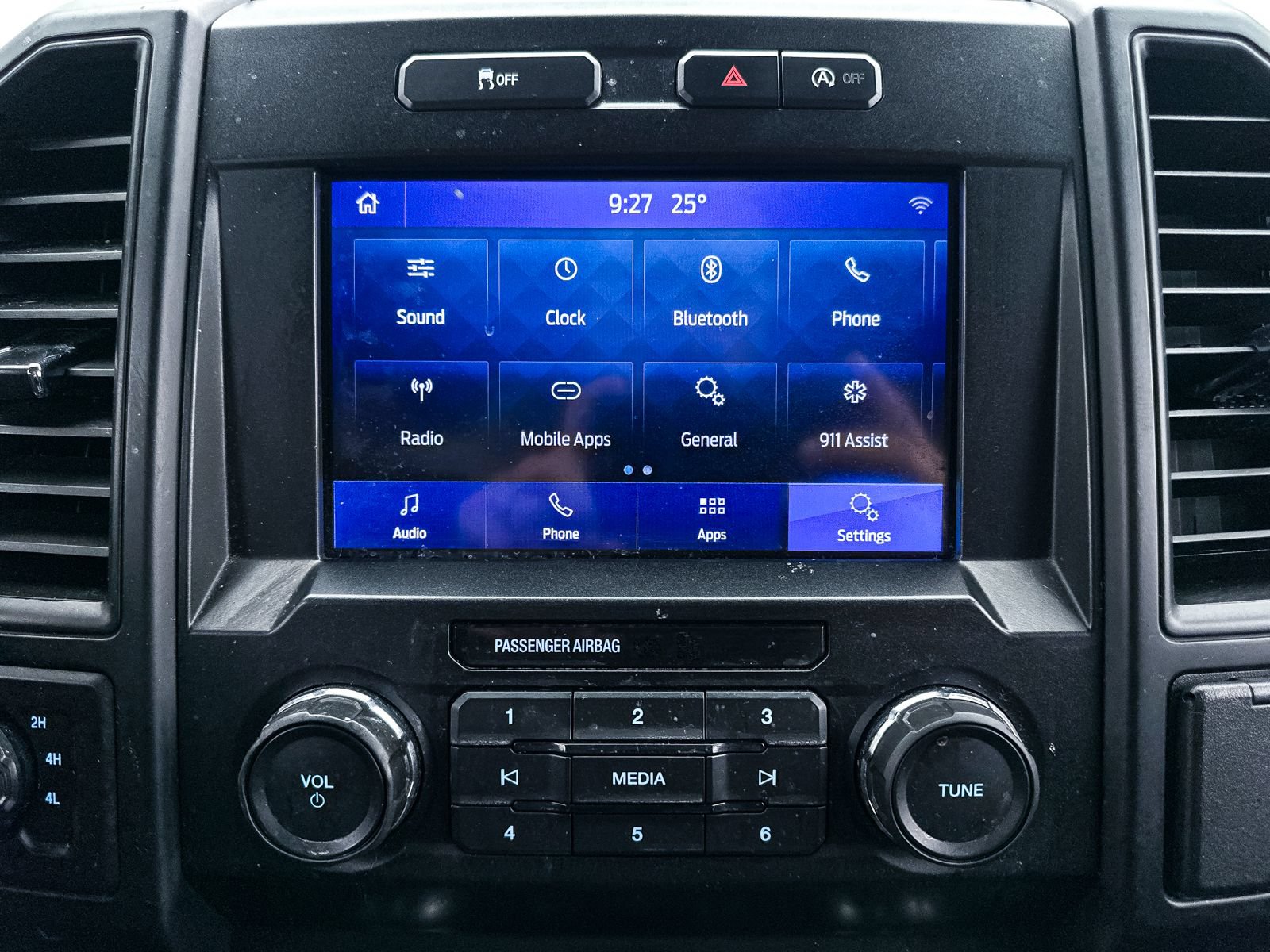Used 2020 Ford F150 XL w/ Equipment Group 101A Mid AWD/4WD image 15