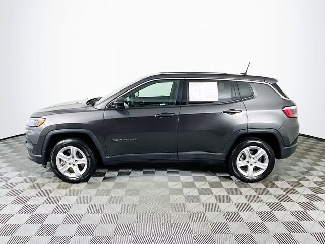 Used 2023 Jeep Compass Sport AWD/4WD image 5