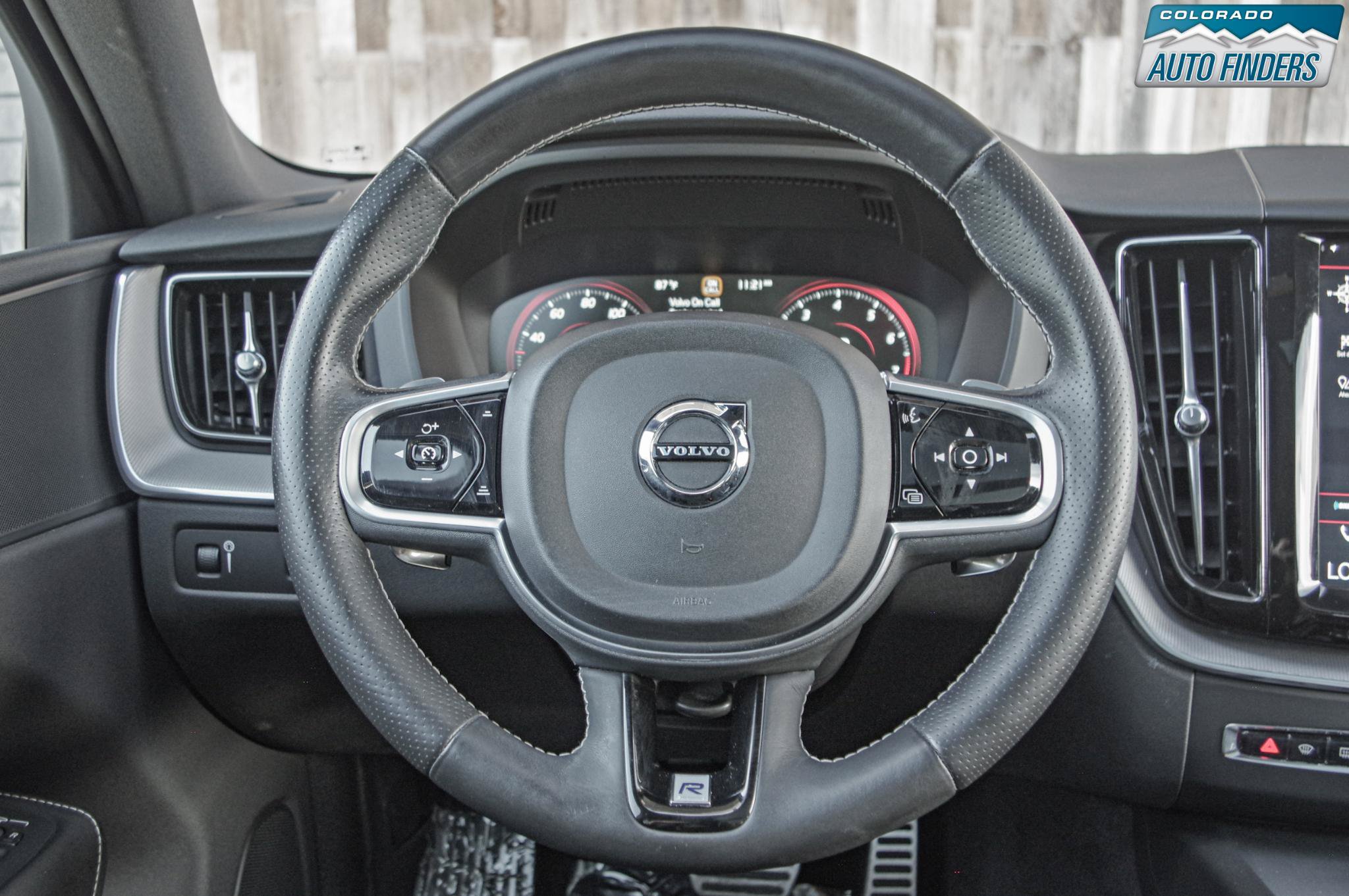 Used 2018 Volvo XC60 T6 R-Design w/ Convenience Package AWD/4WD image 13