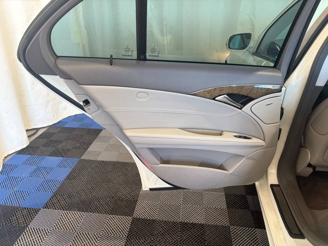 Used 2007 Mercedes-Benz E 350 Sedan image 9