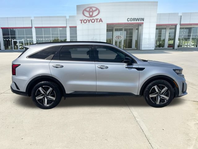 Used 2021 Kia Sorento S w/ Panoramic Sunroof Package FWD image 6