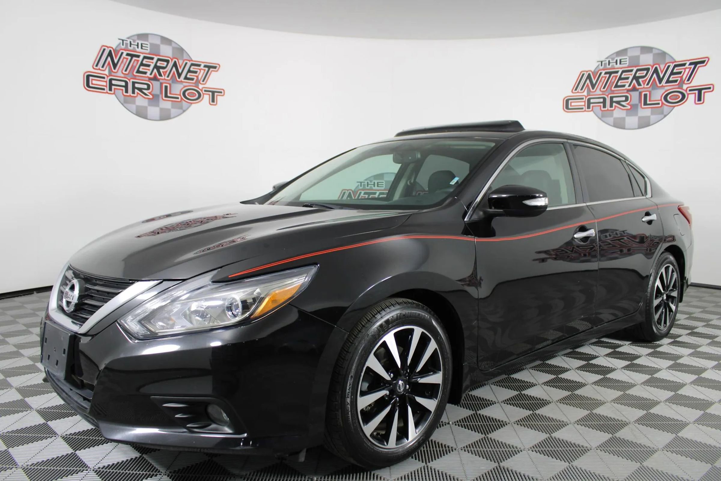 Used 2018 Nissan Altima 2.5 SL w/ 2.5 SL Technology Package image 3