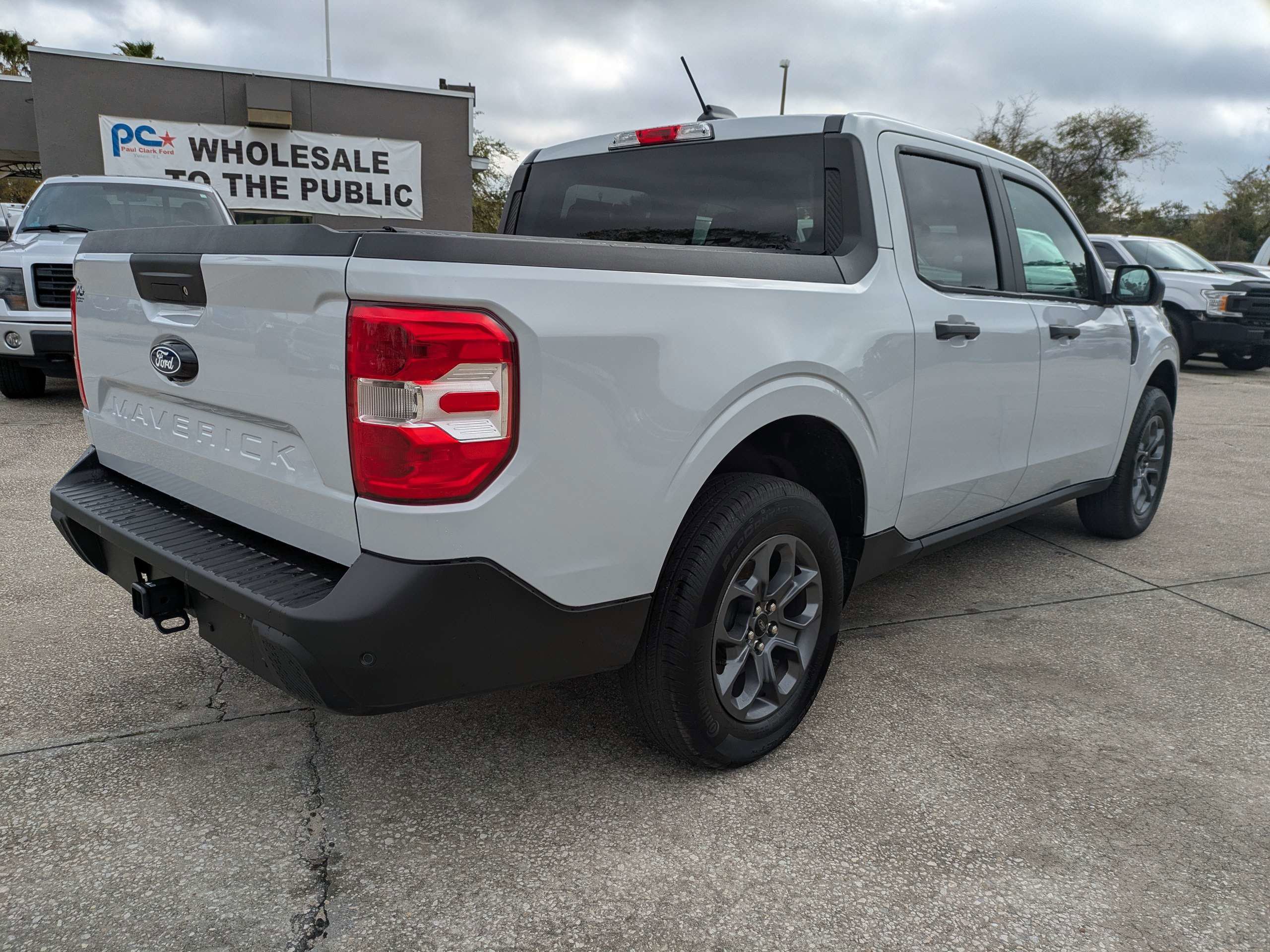 Certified 2025 Ford Maverick XLT w/ Equipment Group 302A AWD/4WD image 4