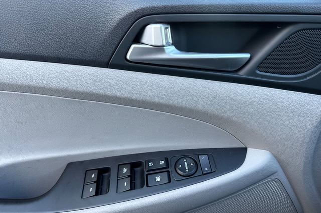 Used 2021 Hyundai Tucson SEL w/ Cargo Package image 11