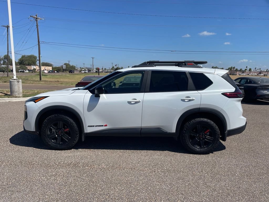 Used 2025 Nissan Rogue SV AWD/4WD image 4