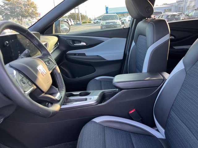 Used 2025 Buick Envista Preferred w/ Convenience I Package FWD image 8