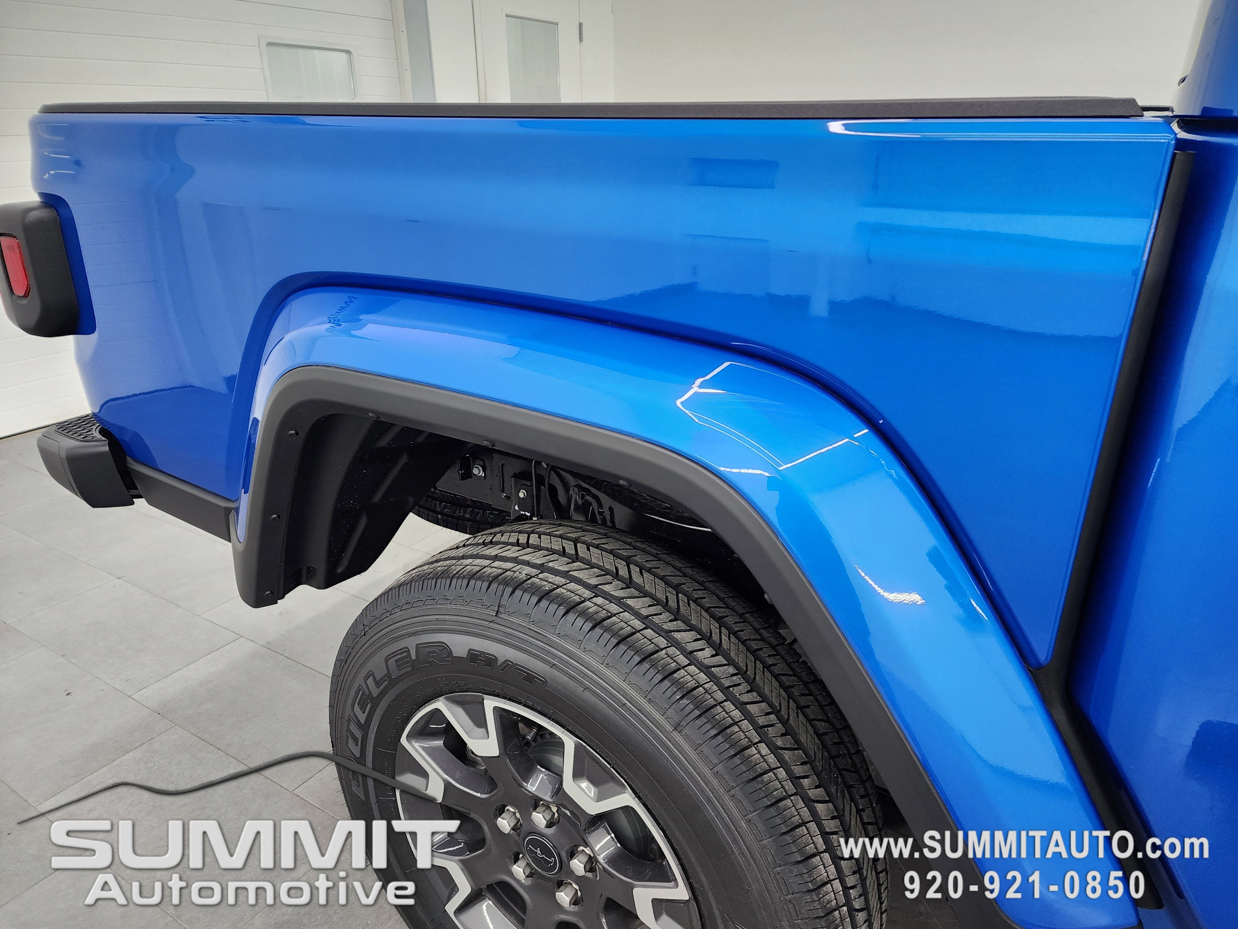 New 2026 Jeep Gladiator Sahara image 26