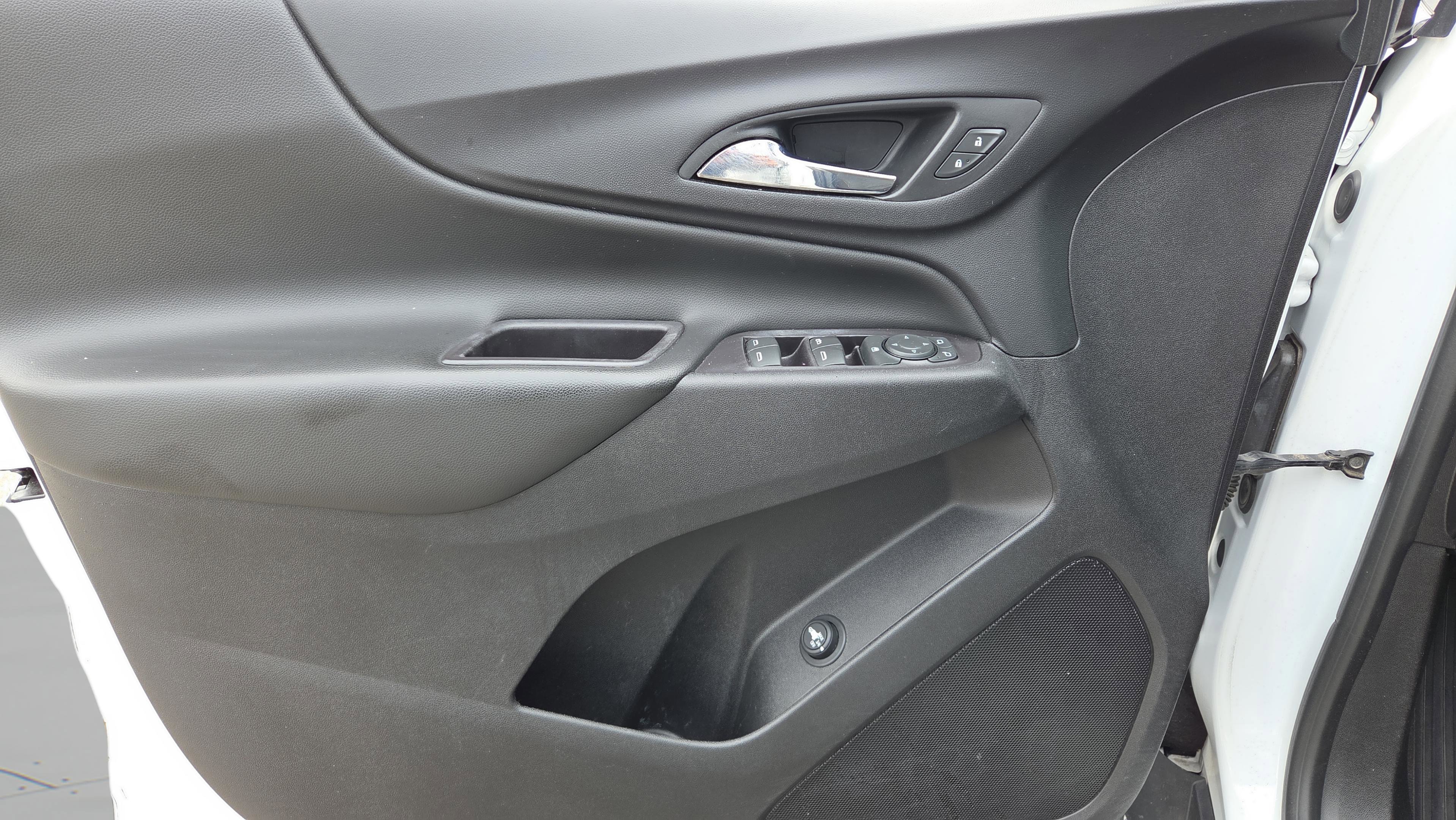 Used 2020 Chevrolet Equinox LT image 22