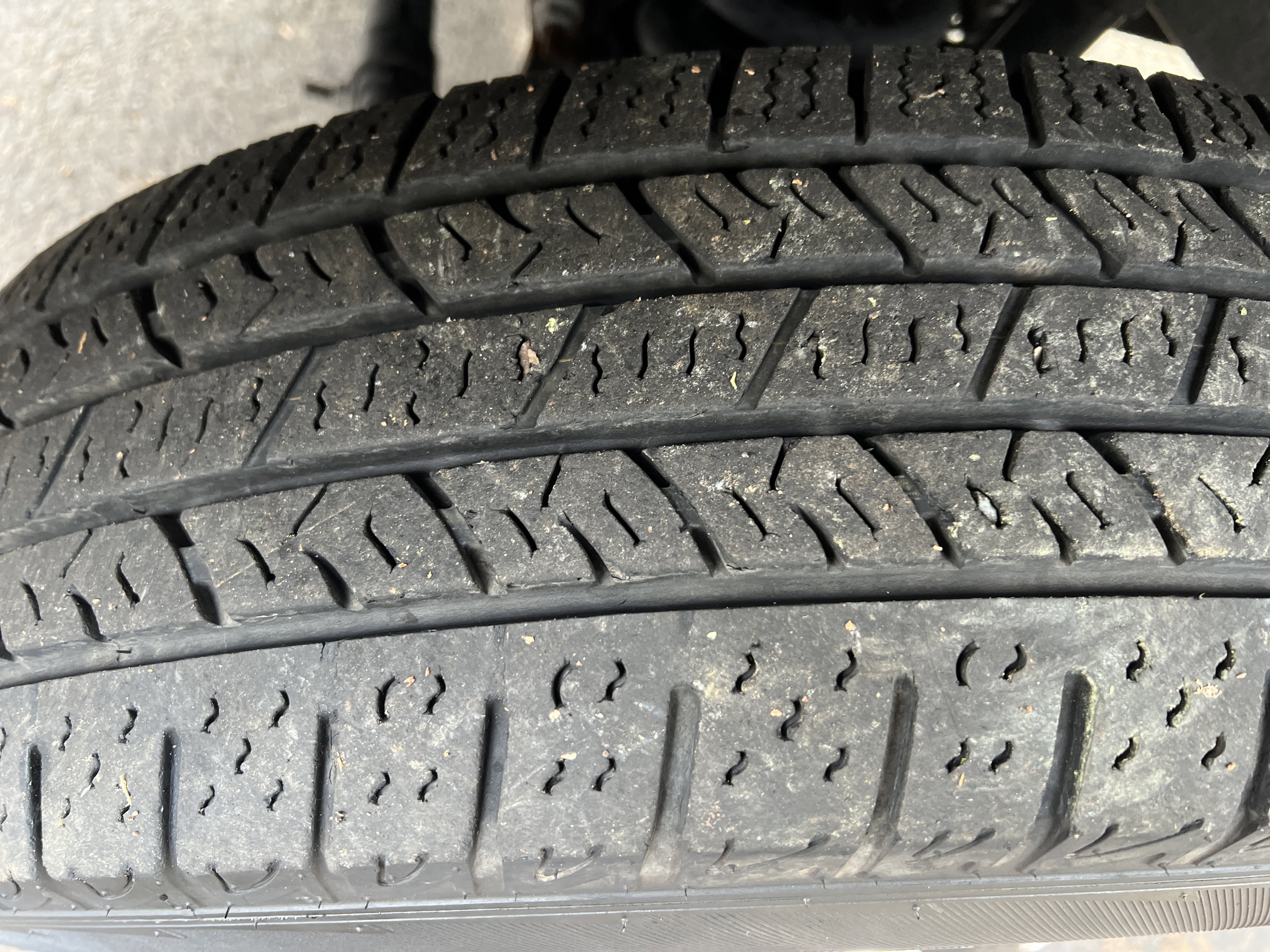 Used 2023 RAM 3500 Limited image 12