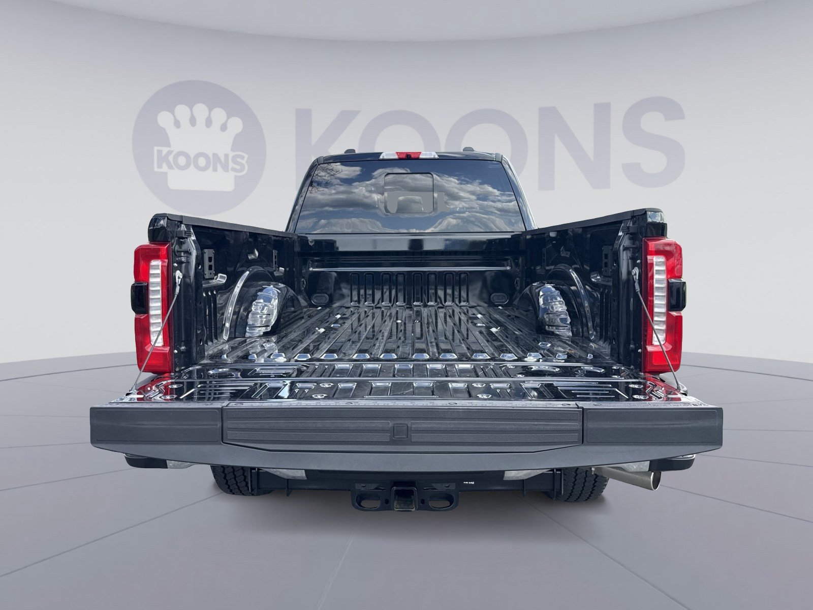 Used 2025 Ford F250 Lariat w/ Chrome Package image 24