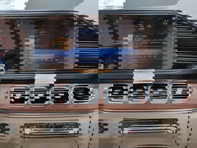 Certified 2024 Mercedes-Benz GLE 450 4MATIC image 17