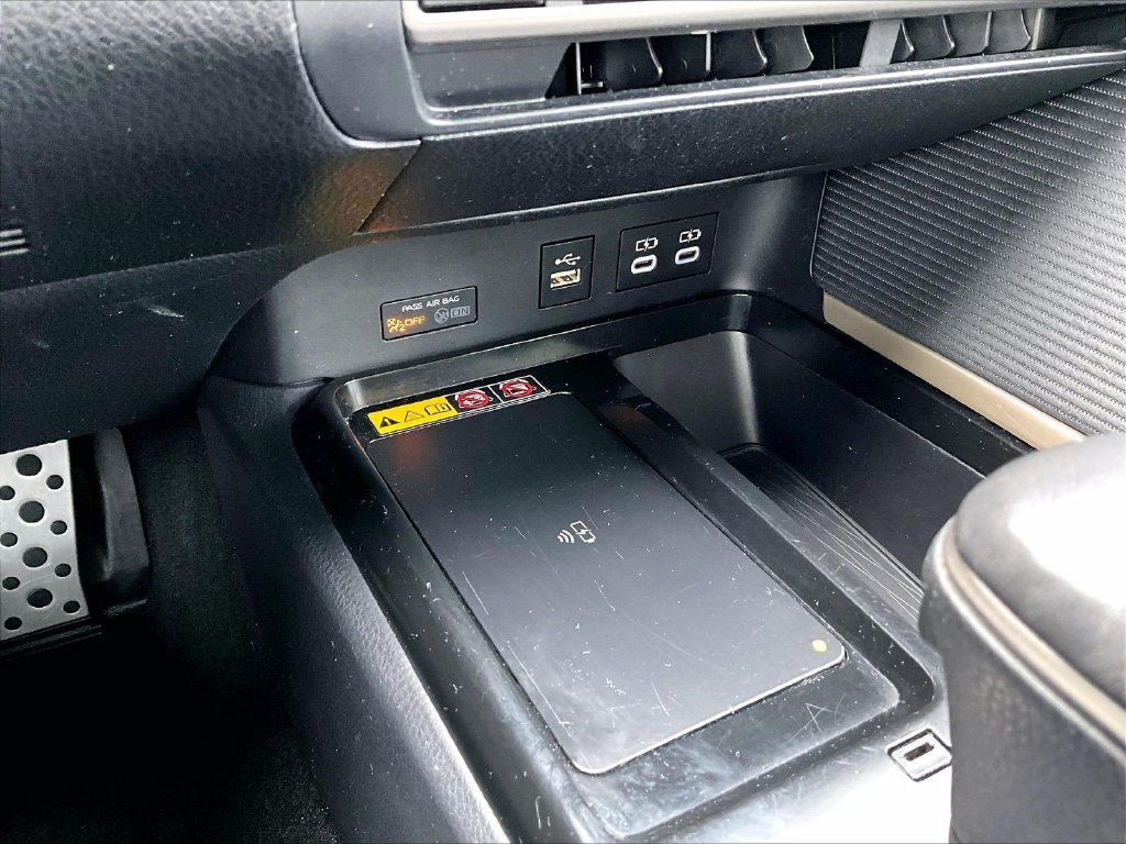 Used 2025 Toyota Camry SE FWD image 27