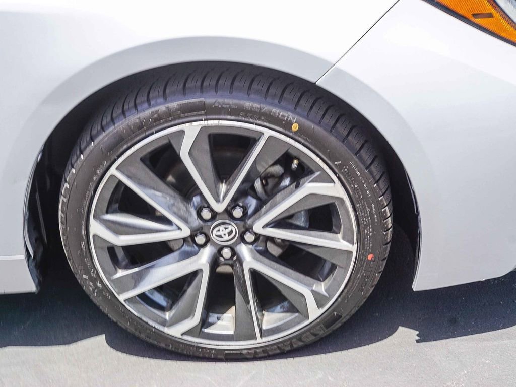 Used 2020 Toyota Corolla SE FWD image 9