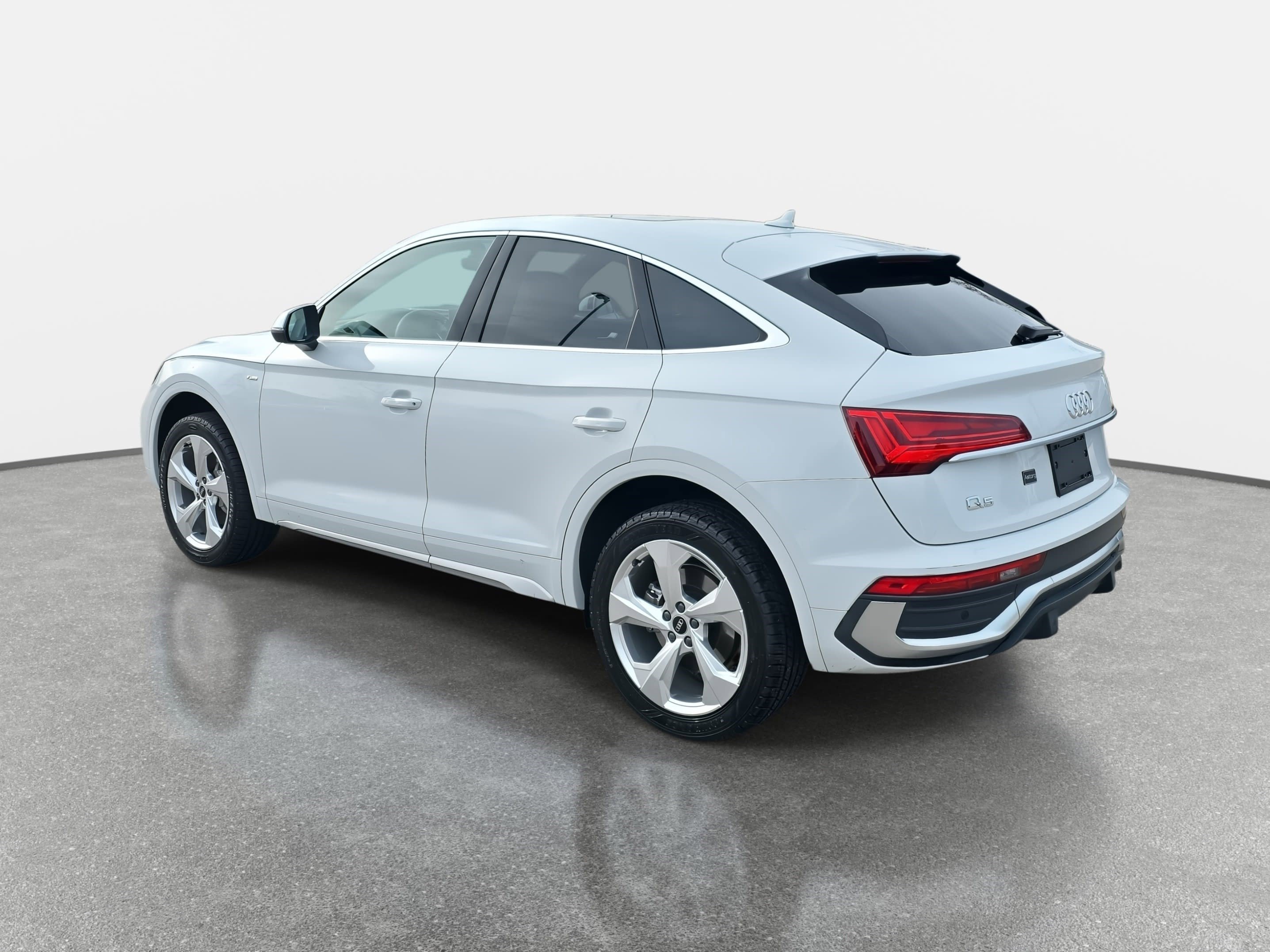 Used 2021 Audi Q5 2.0T Premium Plus w/ Premium Plus Package image 7