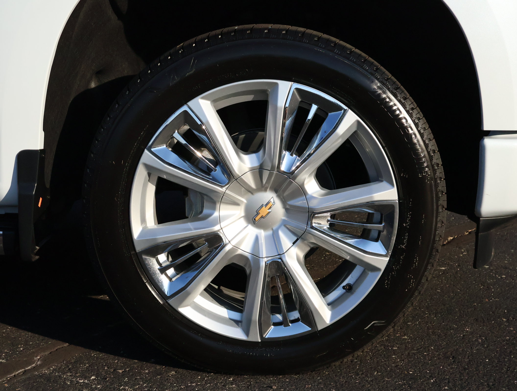 New 2026 Chevrolet Silverado 1500 High Country w/ Technology Package AWD/4WD image 26