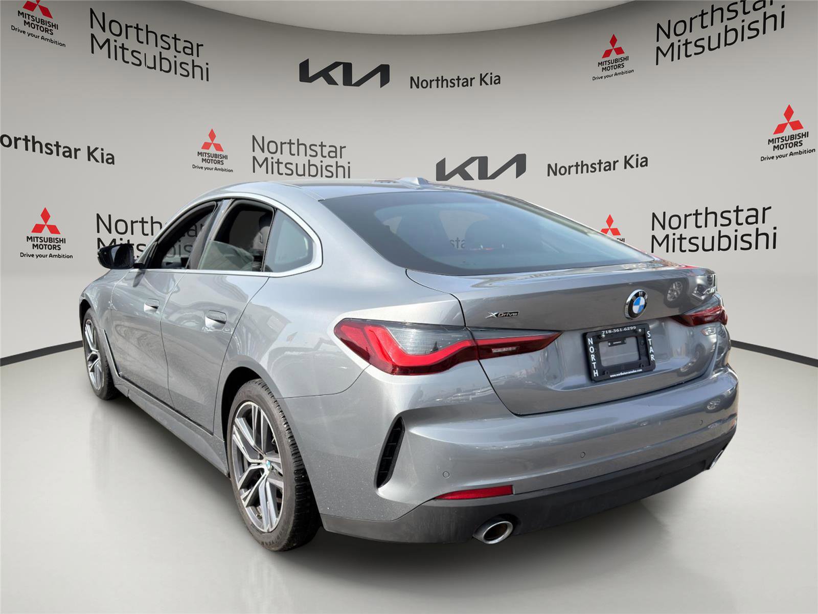 Used 2025 BMW 430i xDrive w/ Premium Package image 2