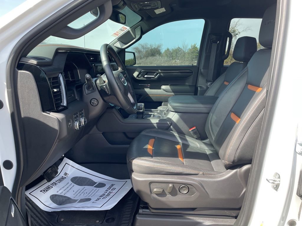 Used 2024 GMC Sierra 1500 AT4 w/ AT4 Premium Package image 10