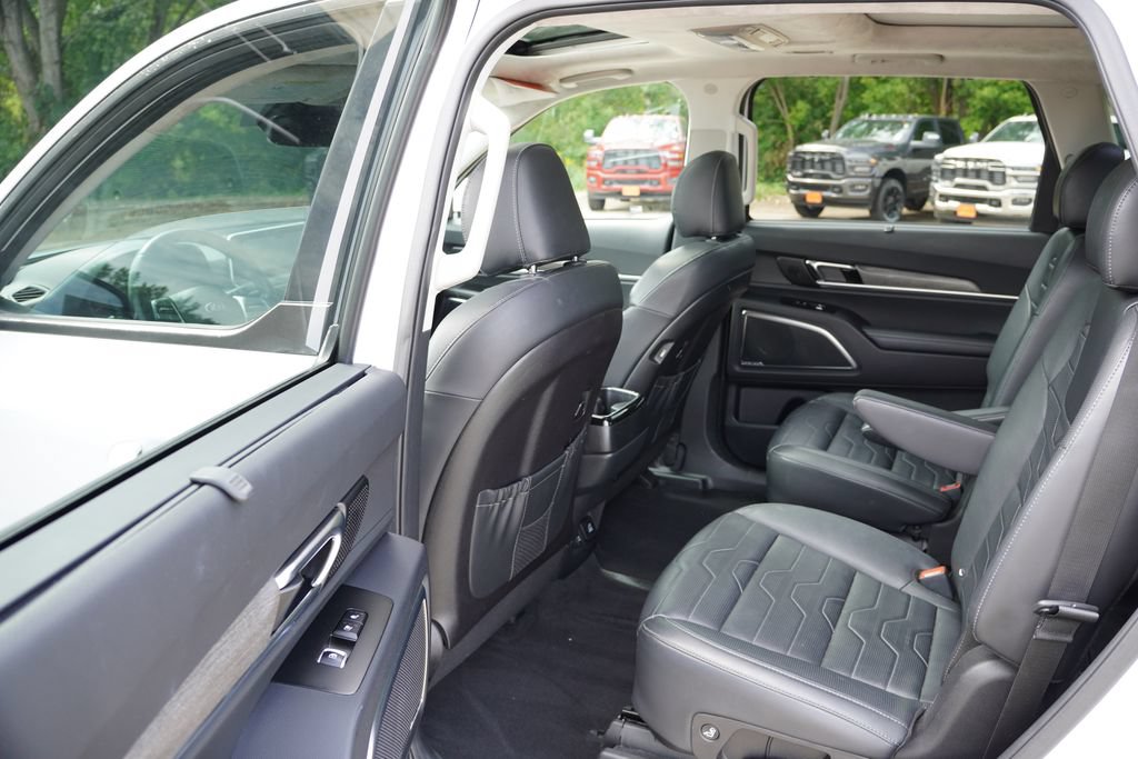 Used 2021 Kia Telluride SX w/ SX Prestige Package AWD/4WD image 16