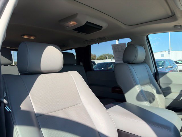 Used 2021 Toyota Sequoia Platinum AWD/4WD image 65