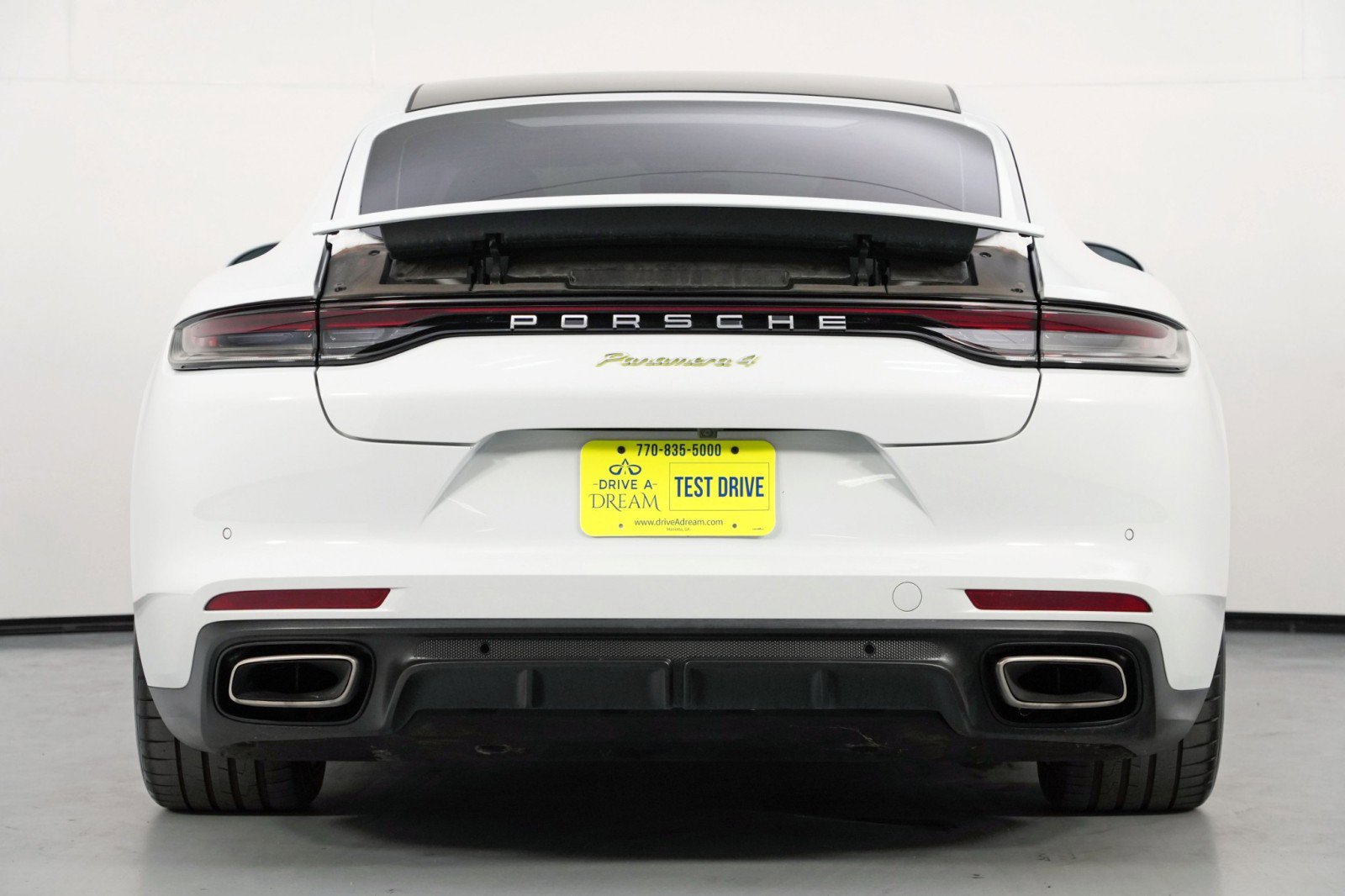 Used 2023 Porsche Panamera 4 image 11