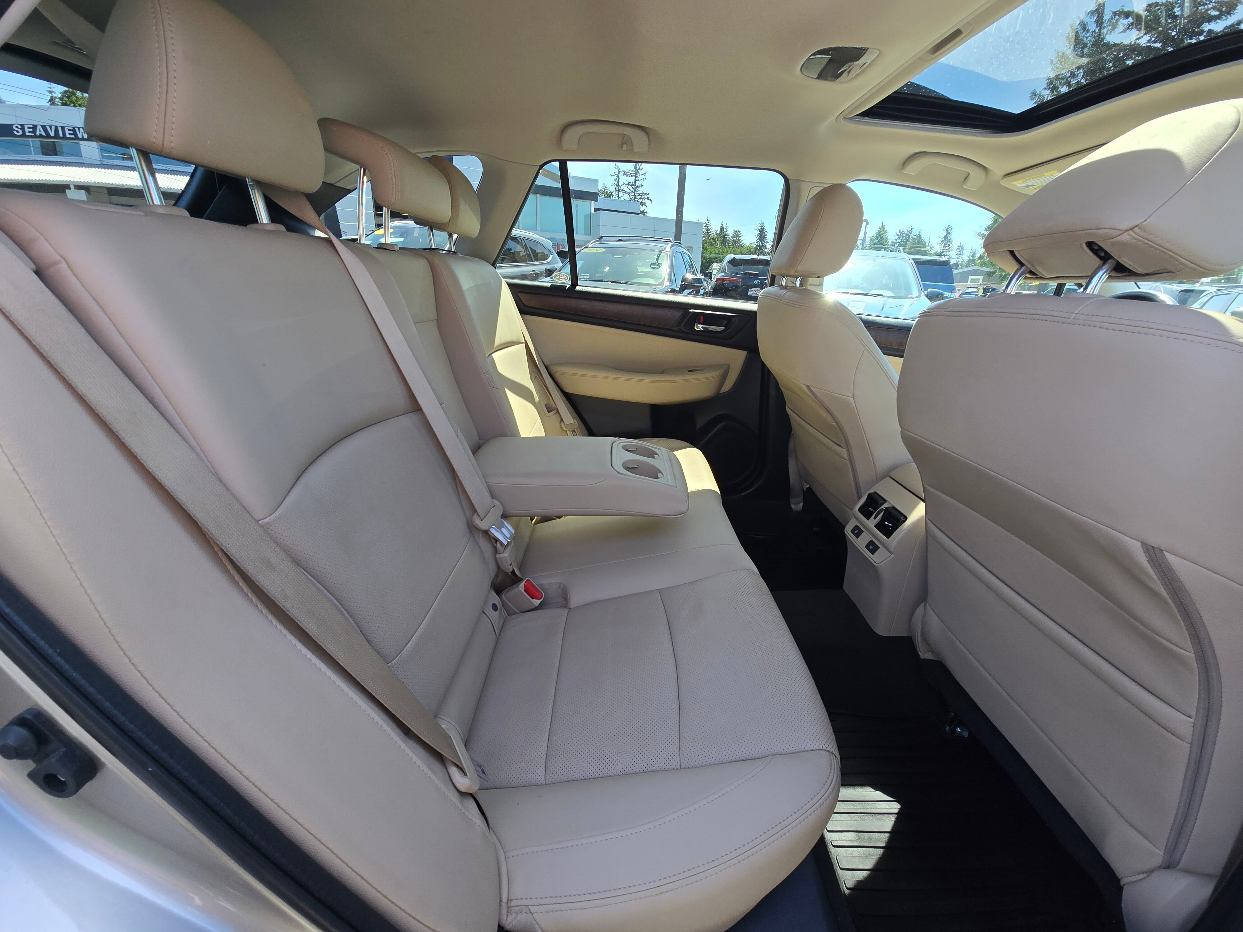 Used 2016 Subaru Outback 2.5i Limited AWD/4WD image 12