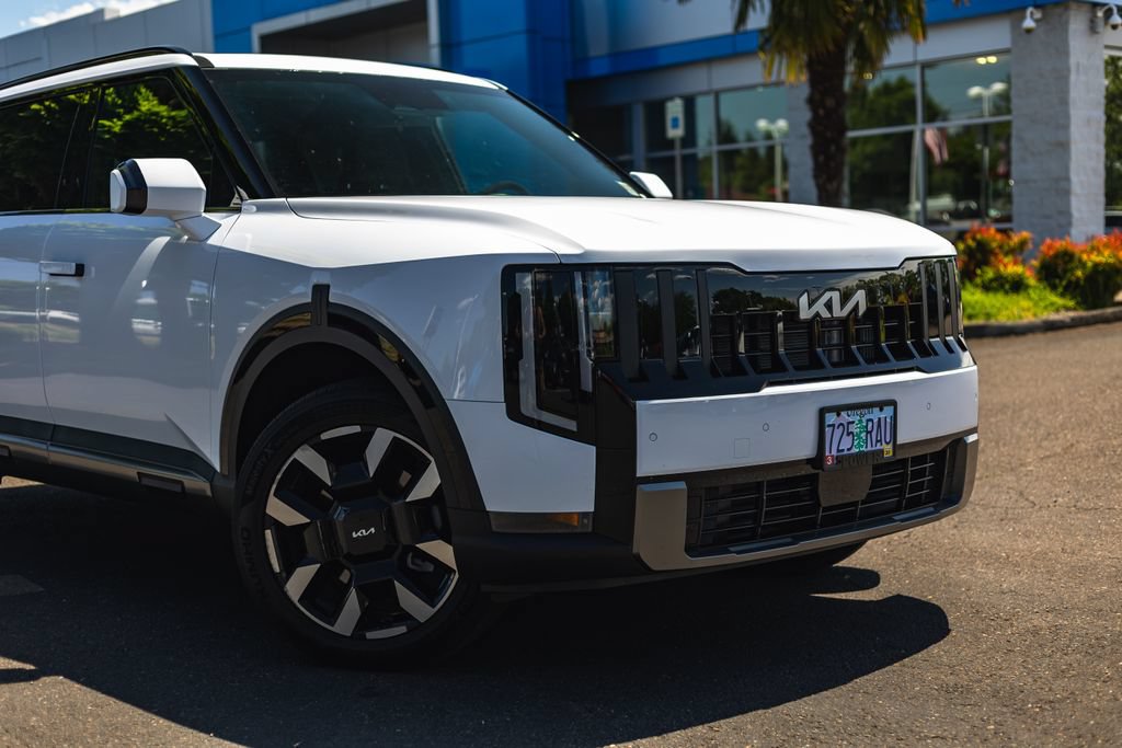 Used 2027 Kia Telluride S AWD/4WD image 3