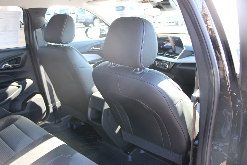 New 2026 Chevrolet Trax LT image 28