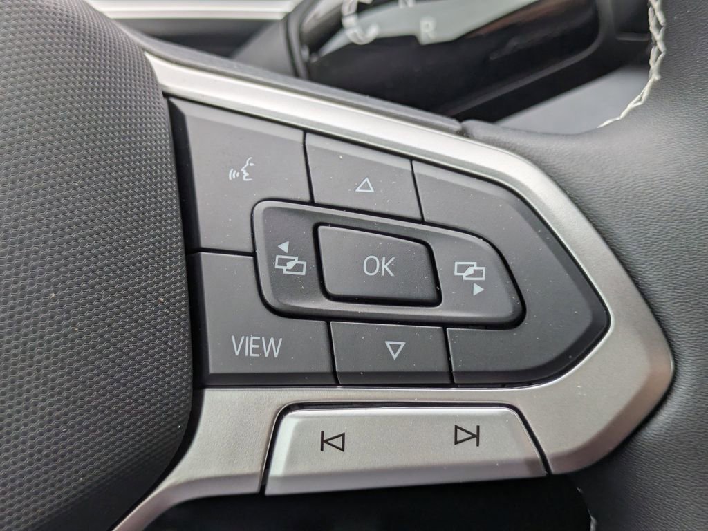 New 2026 Volkswagen Tiguan SE AWD/4WD image 25