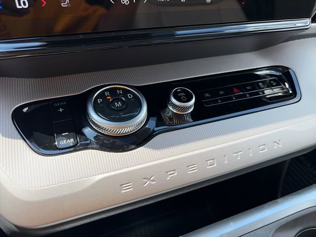New 2026 Ford Expedition Active AWD/4WD image 26