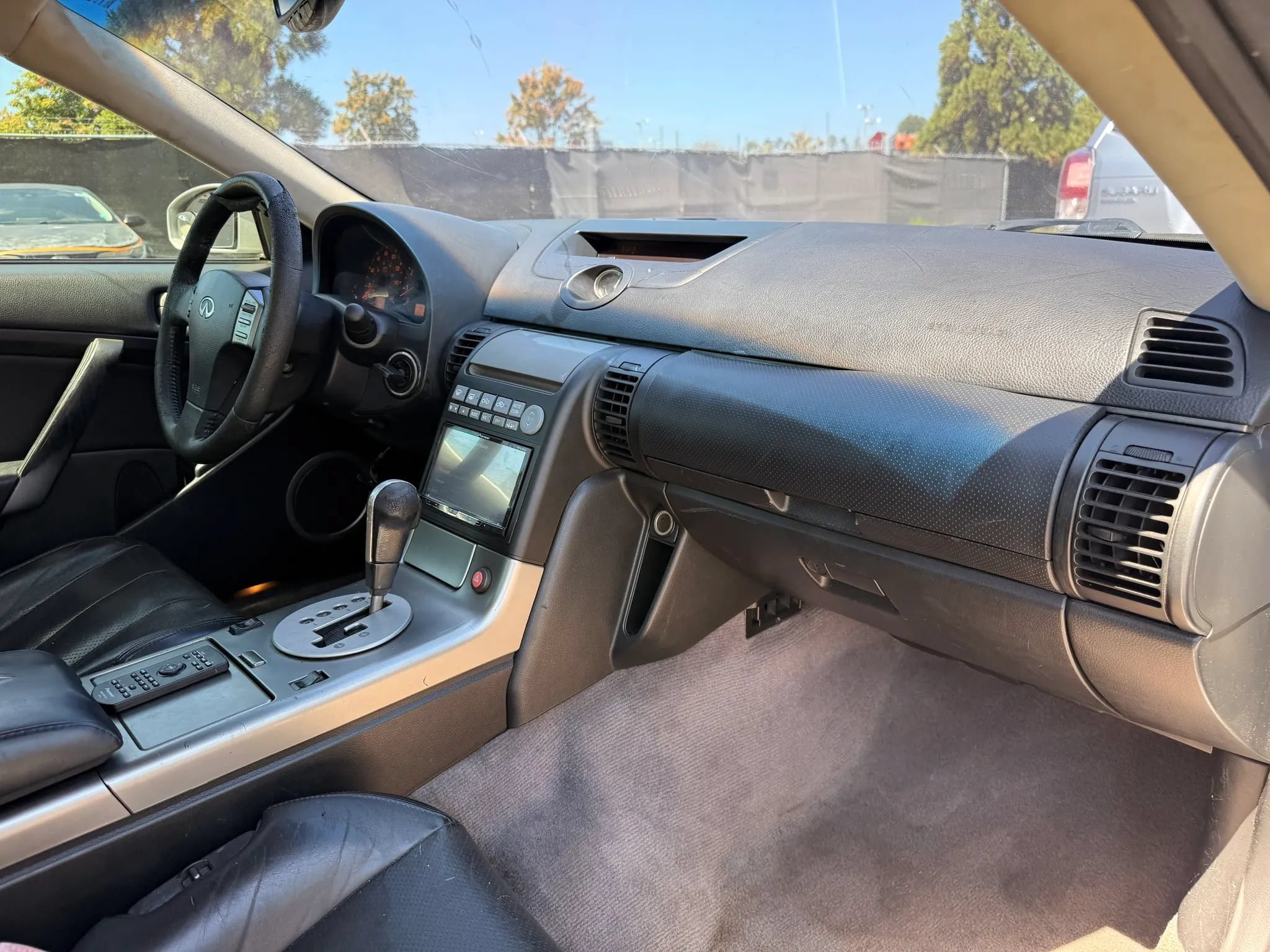 Used 2004 INFINITI G35 Coupe w/ Premium Pkg RWD image 19
