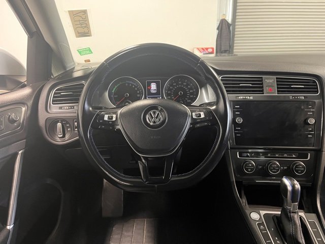 Used 2019 Volkswagen e-Golf SE w/ Driver Assistance Package image 21
