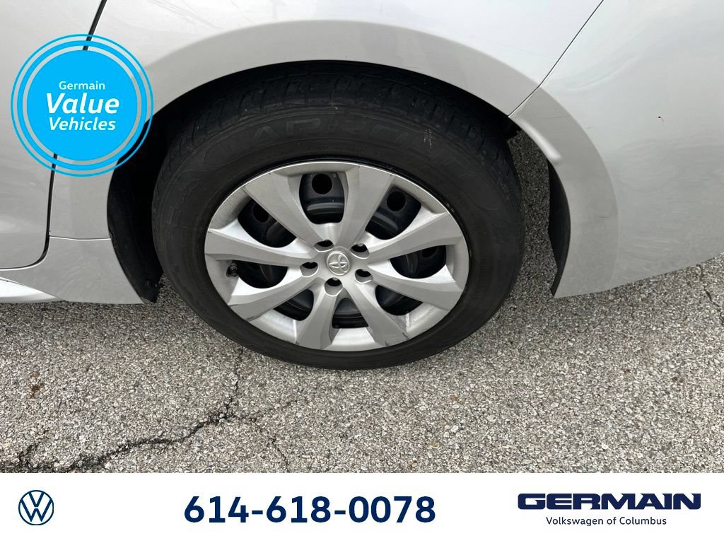 Used 2020 Toyota Corolla LE FWD image 13