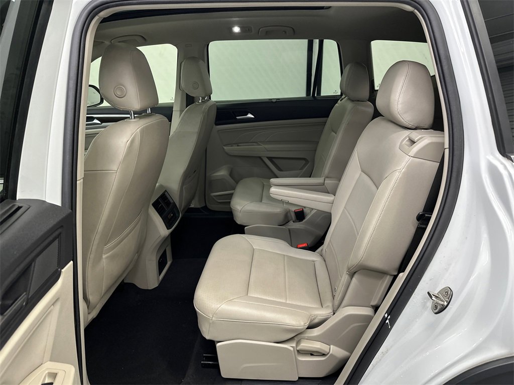 Used 2021 Volkswagen Atlas SE w/ Panoramic Sunroof Package image 24