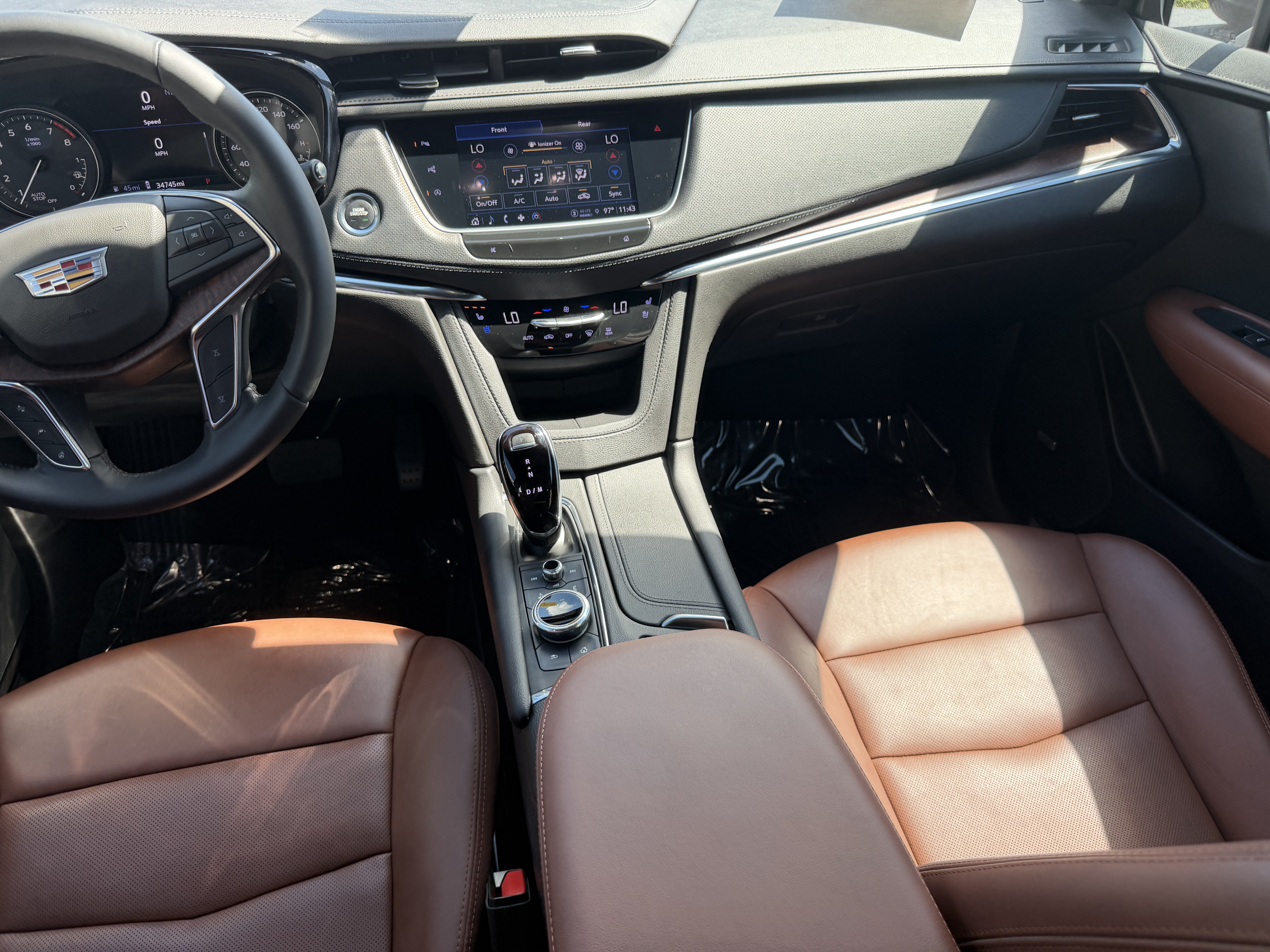 Used 2022 Cadillac XT5 Premium Luxury w/ Technology Package FWD image 12