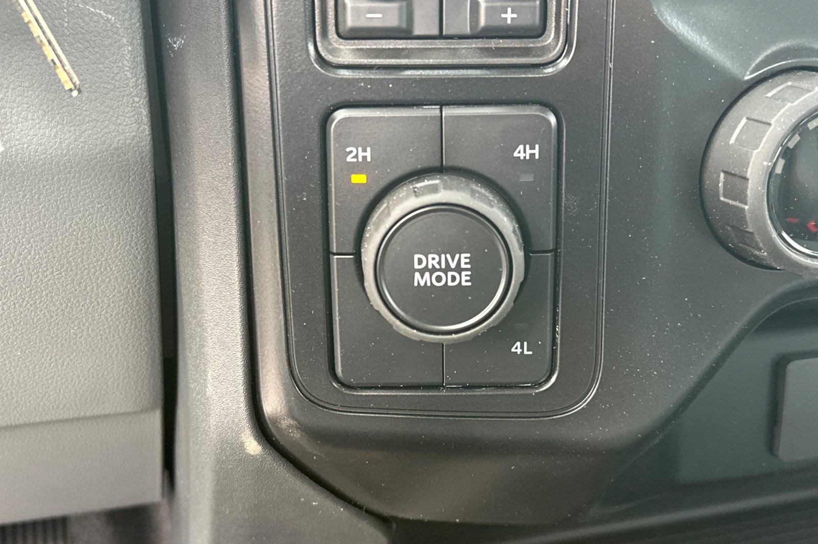 New 2026 Ford F550 4x4 Regular Cab Super Duty image 26