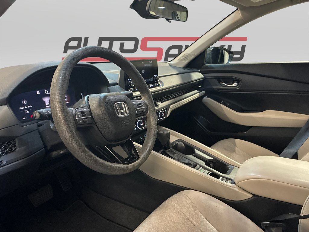 Used 2023 Honda Accord EX image 10