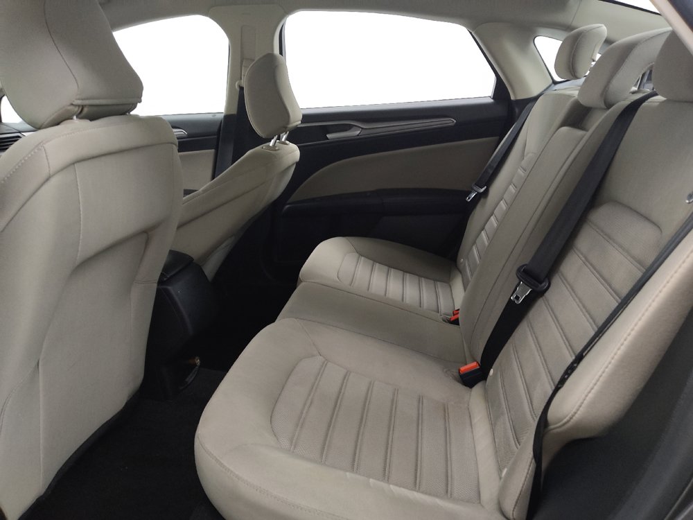 Used 2020 Ford Fusion S FWD image 18