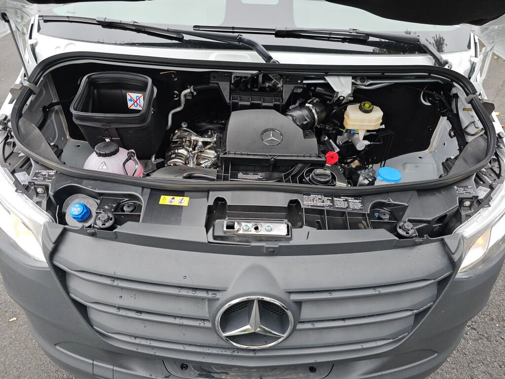 New 2025 Mercedes-Benz Sprinter 2500 image 10