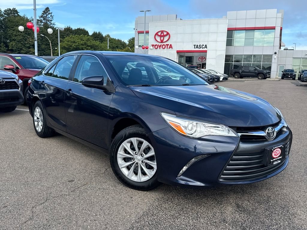 Used 2016 Toyota Camry LE