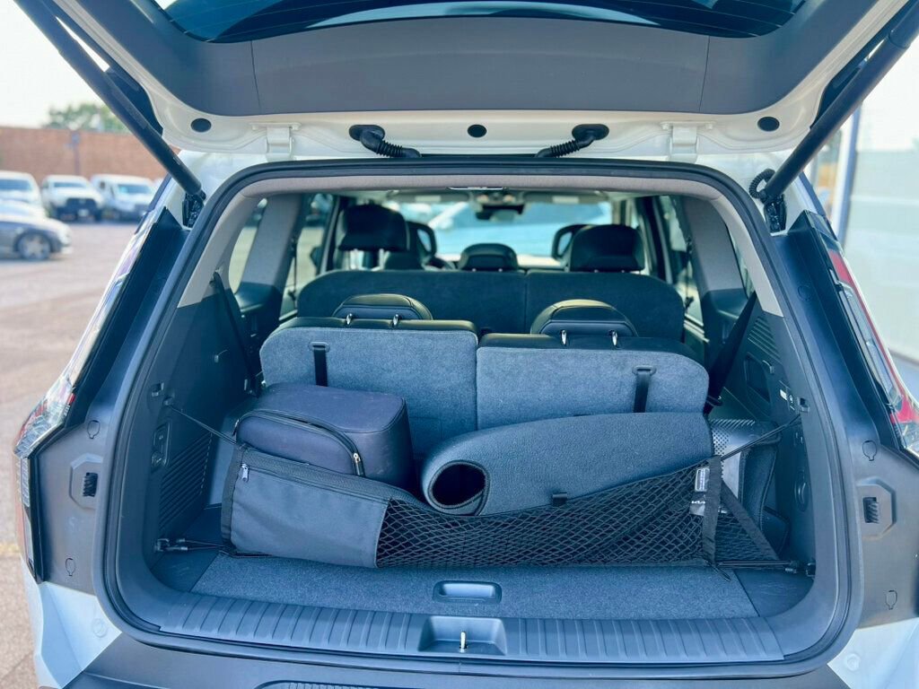 Used 2024 Kia EV9 Wind AWD/4WD image 41