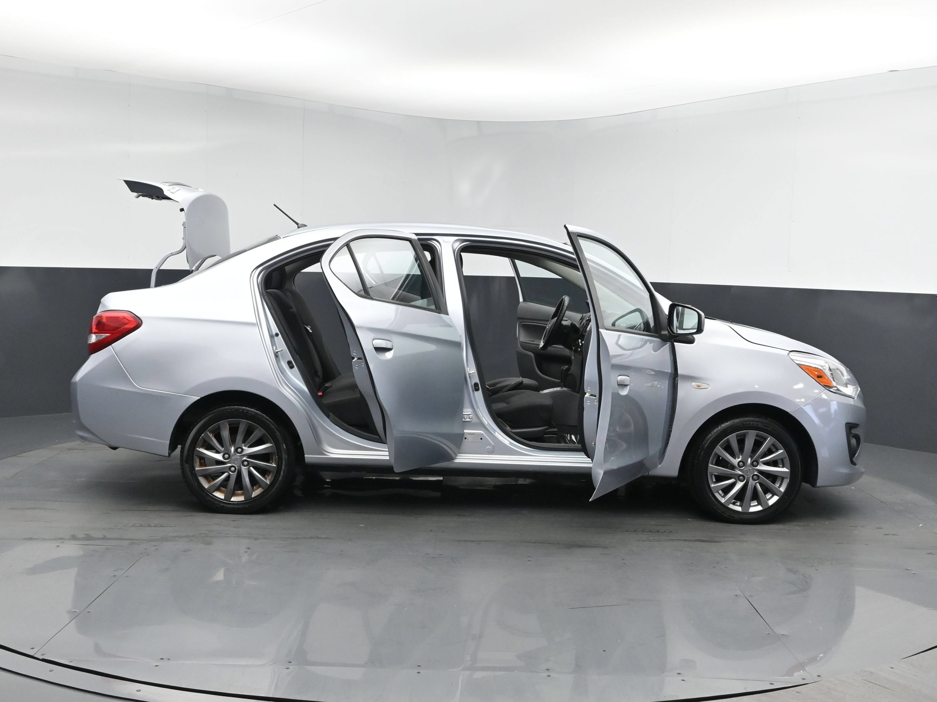 Used 2018 Mitsubishi Mirage G4 ES FWD image 25
