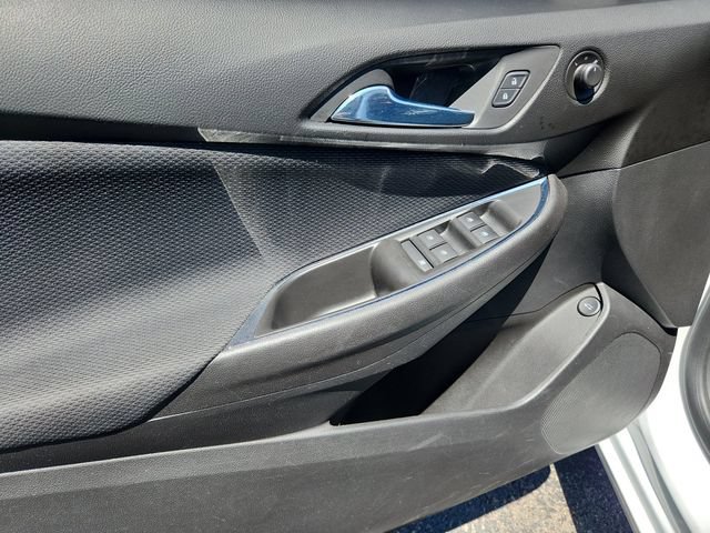 Used 2017 Chevrolet Cruze LT FWD image 13