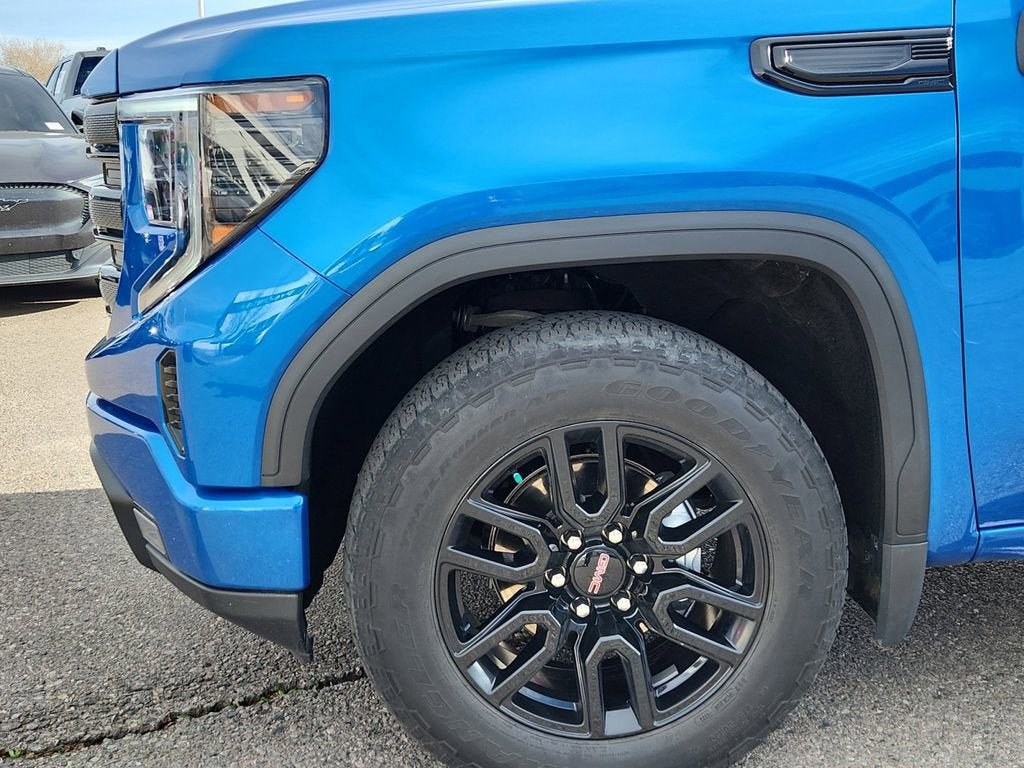 Used 2023 GMC Sierra 1500 Elevation image 19