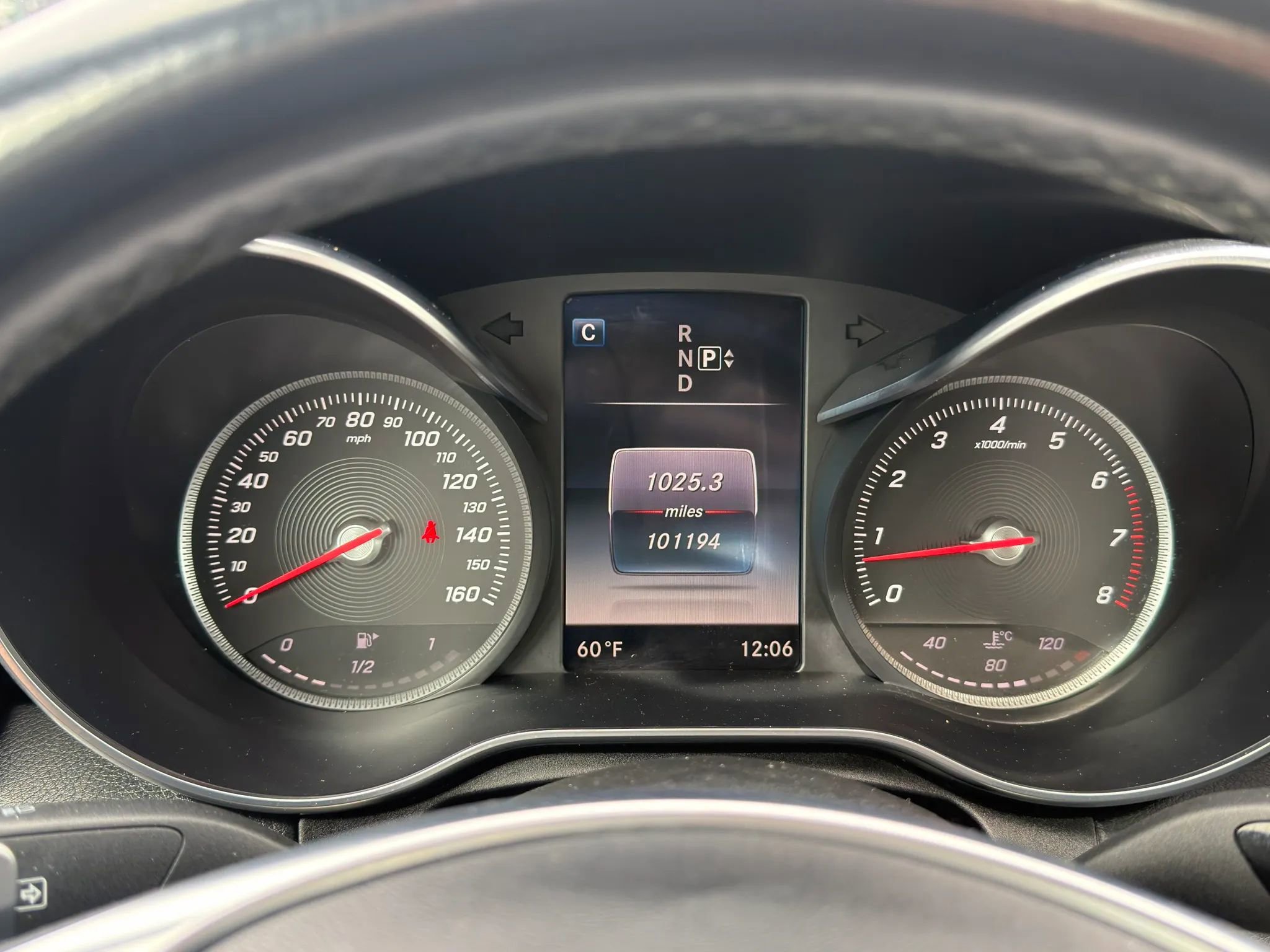 Used 2015 Mercedes-Benz C 300 4MATIC Sedan w/ Driver Assistance Package image 17