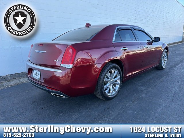 Used 2019 Chrysler 300 Limited w/ Safetytec Plus Group image 5
