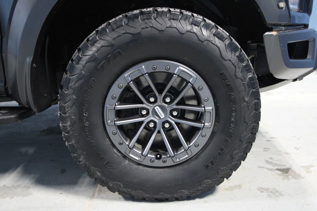 Used 2019 Ford F150 Raptor w/ Equipment Group 802A Luxury image 42