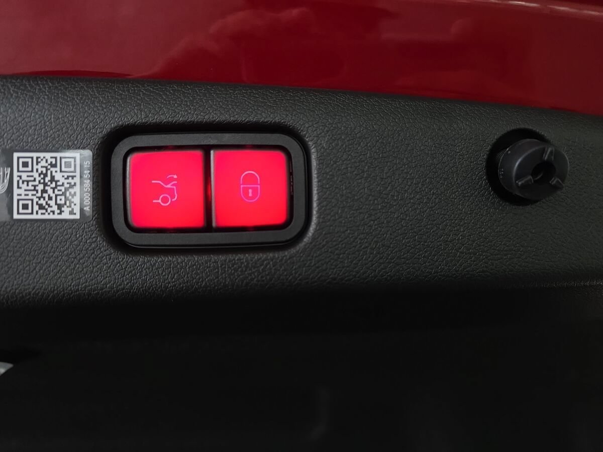 New 2026 Mercedes-Benz E 350 4MATIC Sedan image 13