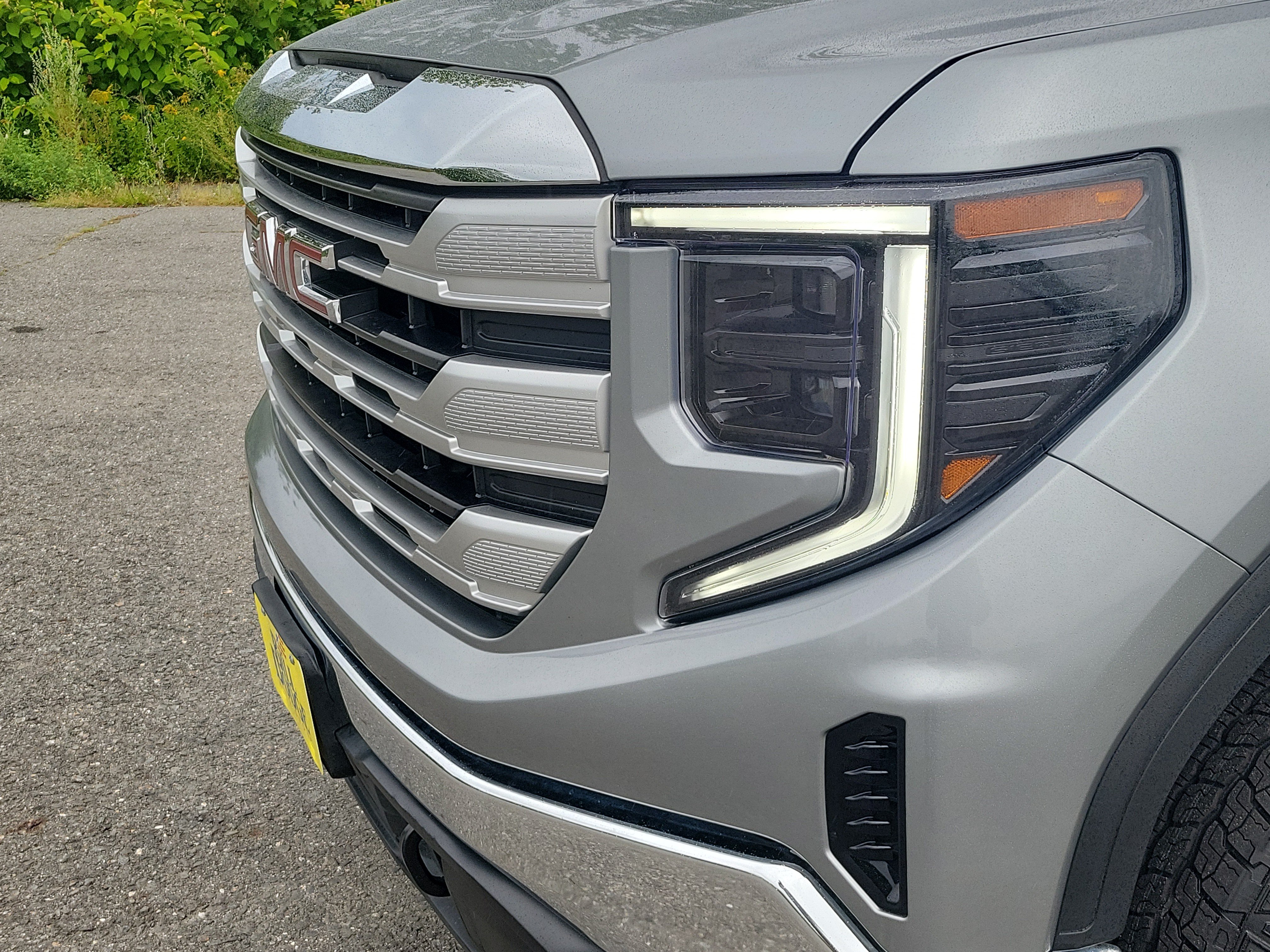 Used 2023 GMC Sierra 1500 SLE AWD/4WD image 9