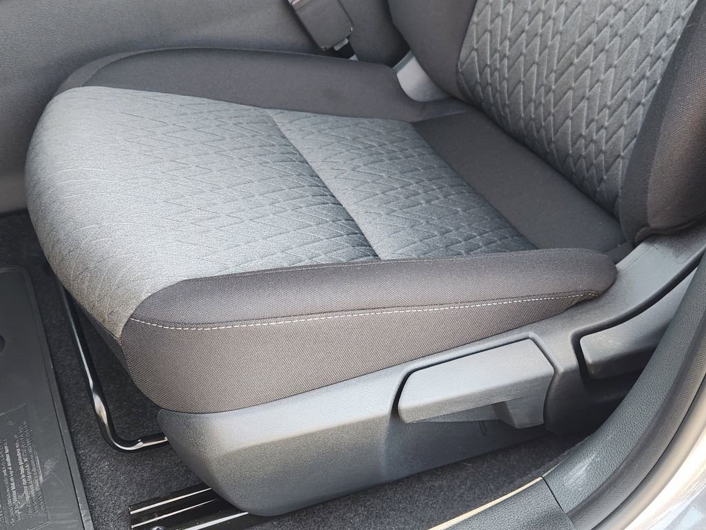 New 2026 Nissan Sentra SV w/ SV Convenience Package FWD image 17