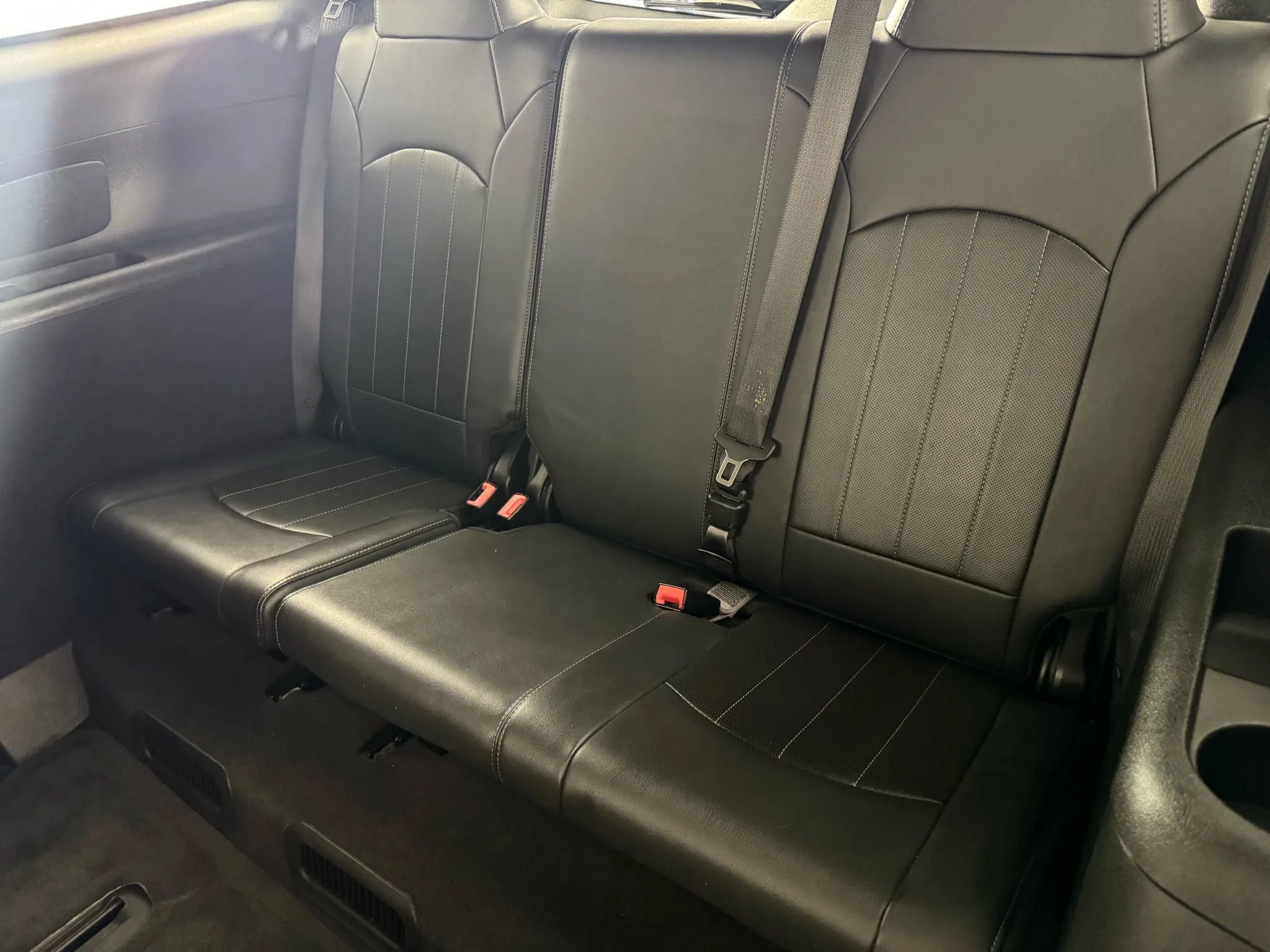 Used 2017 Buick Enclave Leather FWD image 38